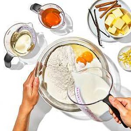 [70981 / 70981V6] OXO Good Grips Plastic Angled Measuring Cup 2-Cup, Clear